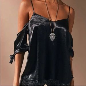 🖤 Silence + Noise satin Top